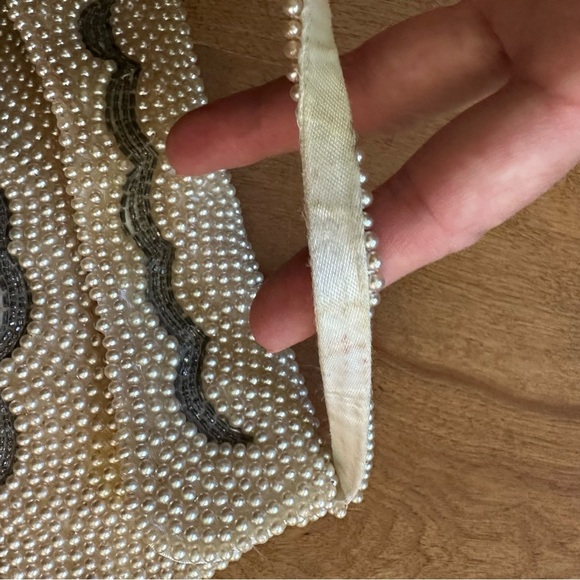 Vintage 1950’s Made In Japan Beaded Pearl Hand Bag - Picture 7 of 7